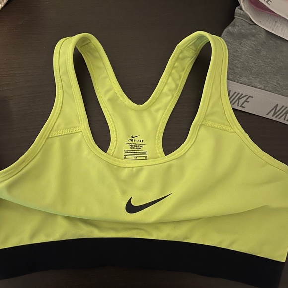 Nike Sports Bras - Picture 1 of 4